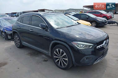 Внедорожник / Кроссовер Mercedes-Benz GLA-Class 2020 в 