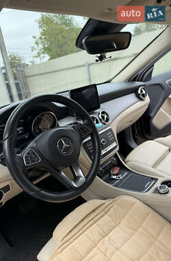 Позашляховик / Кросовер Mercedes-Benz GLA-Class 2017 в 