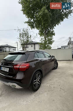 Позашляховик / Кросовер Mercedes-Benz GLA-Class 2017 в 