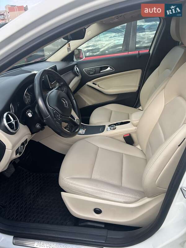 Позашляховик / Кросовер Mercedes-Benz GLA-Class 2015 в Рівному