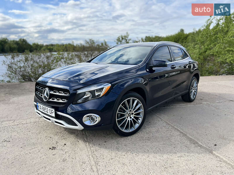 Позашляховик / Кросовер Mercedes-Benz GLA-Class 2017 в 