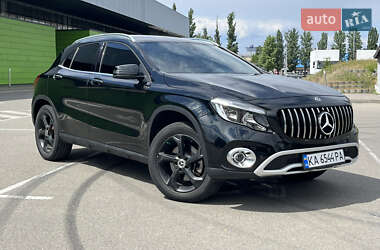 Внедорожник / Кроссовер Mercedes-Benz GLA-Class 2017 в Киеве