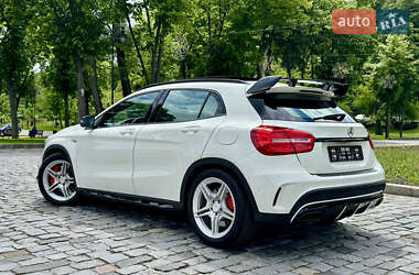 Позашляховик / Кросовер Mercedes-Benz GLA-Class 2016 в 