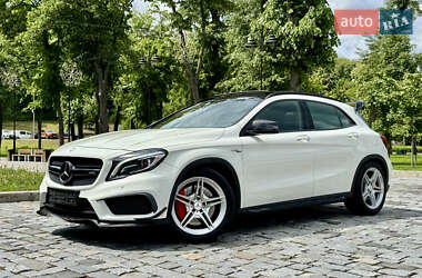 Позашляховик / Кросовер Mercedes-Benz GLA-Class 2016 в 