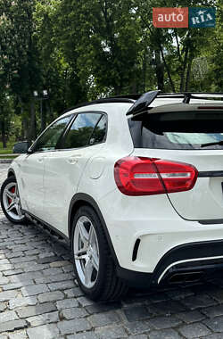 Позашляховик / Кросовер Mercedes-Benz GLA-Class 2016 в 
