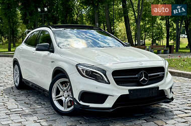 Позашляховик / Кросовер Mercedes-Benz GLA-Class 2016 в 