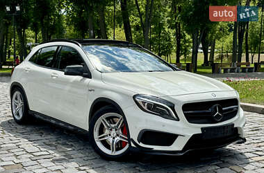 Позашляховик / Кросовер Mercedes-Benz GLA-Class 2016 в 