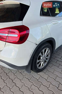 Внедорожник / Кроссовер Mercedes-Benz GLA-Class 2014 в 