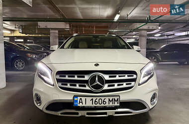 Внедорожник / Кроссовер Mercedes-Benz GLA-Class 2015 в Киеве