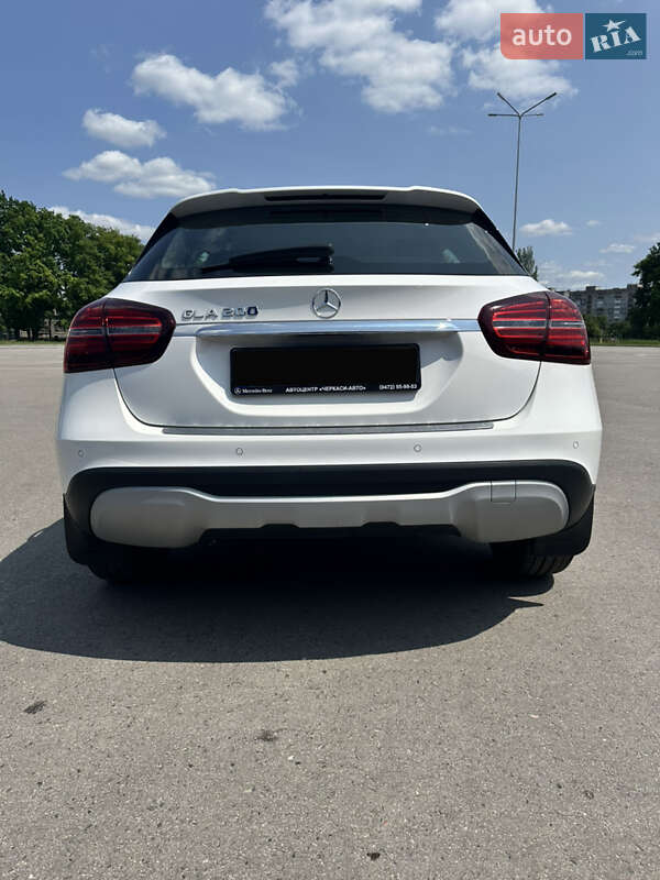 Позашляховик / Кросовер Mercedes-Benz GLA-Class 2019 в Кропивницькому
