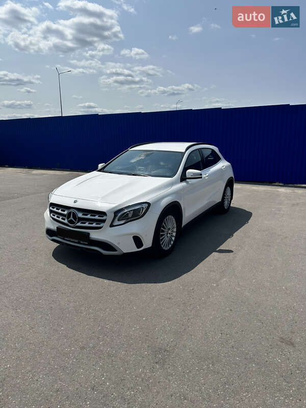 Позашляховик / Кросовер Mercedes-Benz GLA-Class 2019 в Кропивницькому