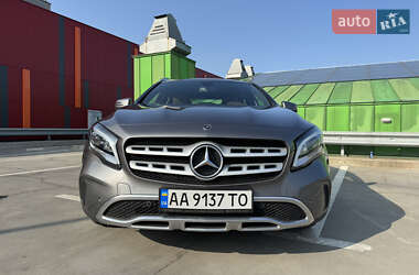 Внедорожник / Кроссовер Mercedes-Benz GLA-Class 2018 в 