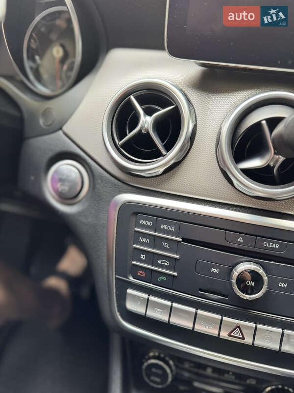 Внедорожник / Кроссовер Mercedes-Benz GLA-Class 2017 в Ивано-Франковске