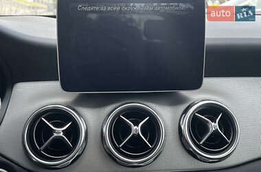 Внедорожник / Кроссовер Mercedes-Benz GLA-Class 2018 в 