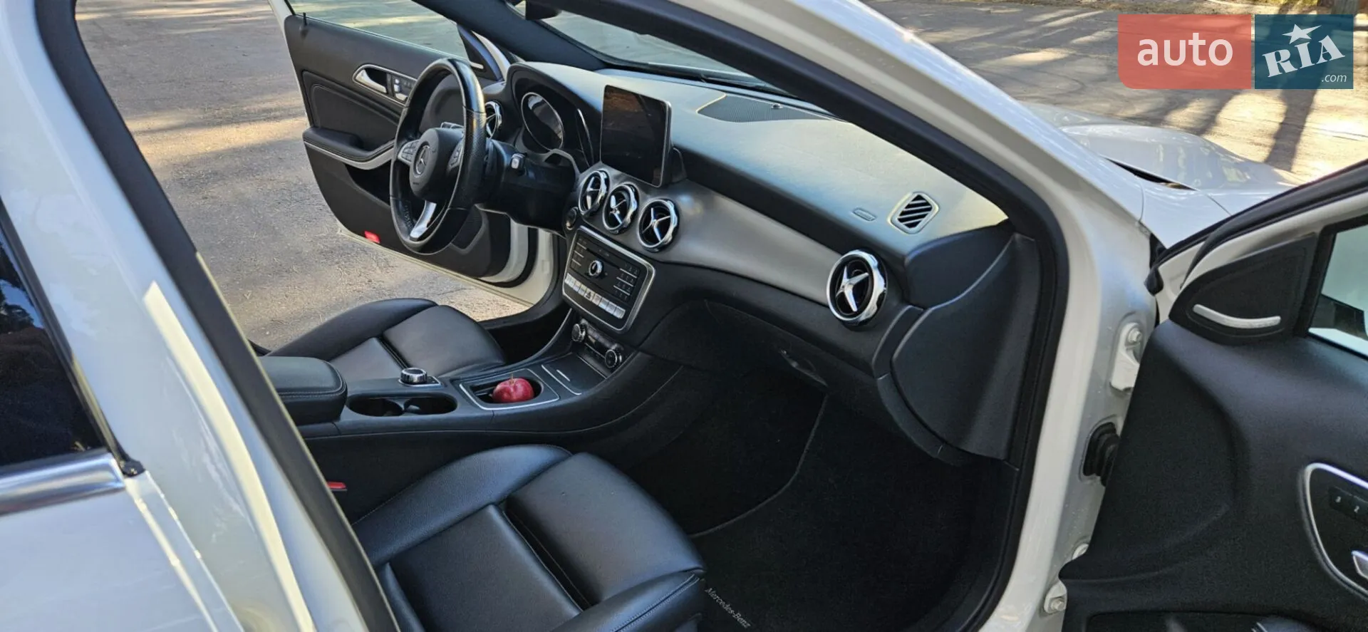 2018 Mercedes-Benz GLA-klasse - мініатюра 12