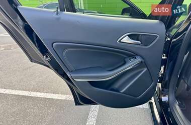 Внедорожник / Кроссовер Mercedes-Benz GLA-Class 2016 в 