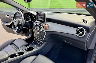 Внедорожник / Кроссовер Mercedes-Benz GLA-Class 2016 в 