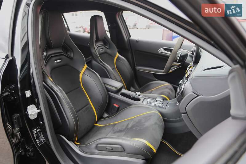 Внедорожник / Кроссовер Mercedes-Benz GLA-Class 2017 в Киеве