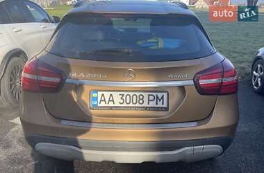 Внедорожник / Кроссовер Mercedes-Benz GLA-Class 2017 в 