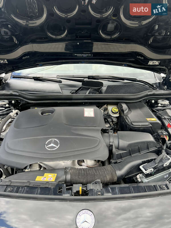 Внедорожник / Кроссовер Mercedes-Benz GLA-Class 2015 в Луцке