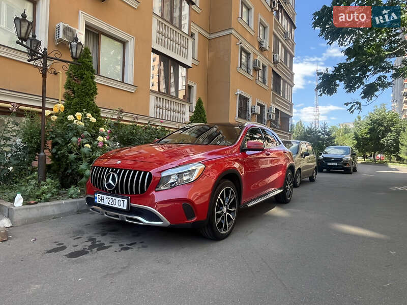 Внедорожник / Кроссовер Mercedes-Benz GLA-Class 2016 в Одессе