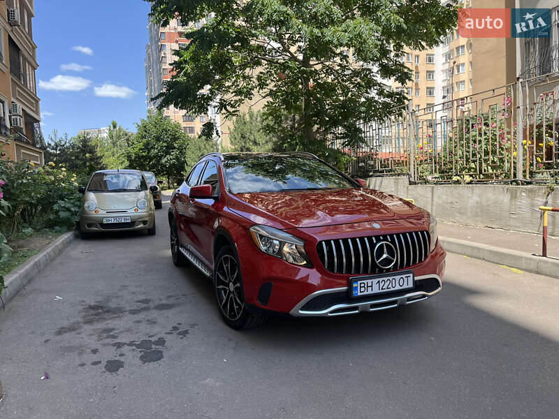 Внедорожник / Кроссовер Mercedes-Benz GLA-Class 2016 в Одессе