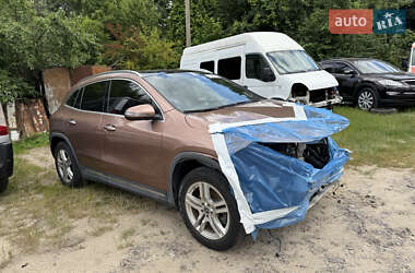 Внедорожник / Кроссовер Mercedes-Benz GLA-Class 2023 в 