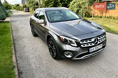 Внедорожник / Кроссовер Mercedes-Benz GLA-Class 2019 в Киеве