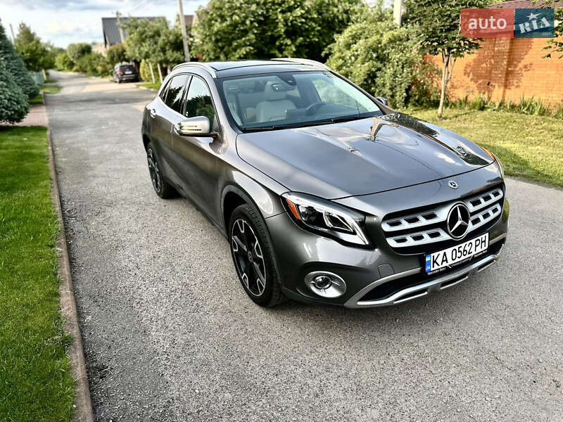 Mercedes-Benz GLA-Class 2019
