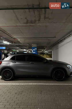 Позашляховик / Кросовер Mercedes-Benz GLA-Class 2019 в 
