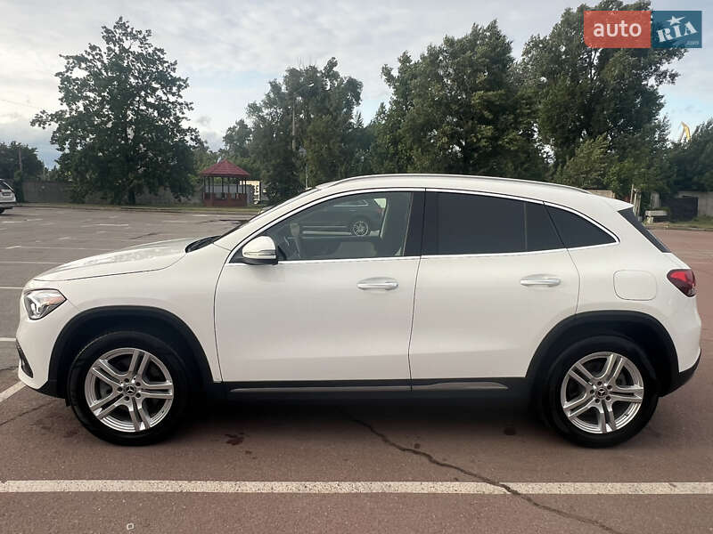 Внедорожник / Кроссовер Mercedes-Benz GLA-Class 2020 в Киеве