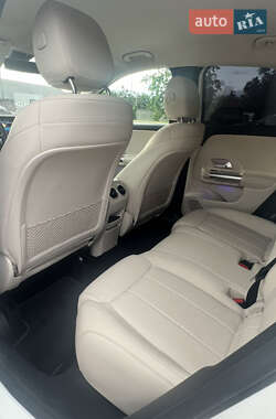 Внедорожник / Кроссовер Mercedes-Benz GLA-Class 2020 в 