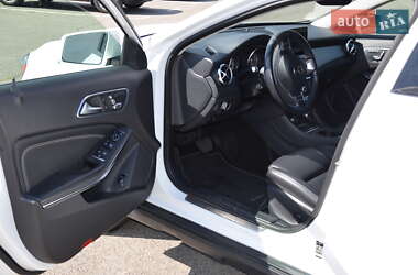 Внедорожник / Кроссовер Mercedes-Benz GLA-Class 2019 в 
