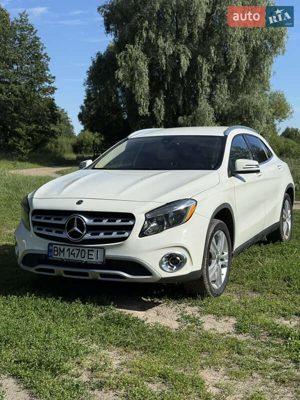 Внедорожник / Кроссовер Mercedes-Benz GLA-Class 2017 в 