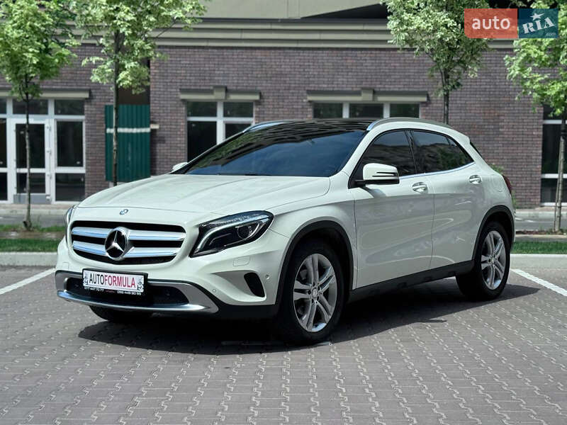 Внедорожник / Кроссовер Mercedes-Benz GLA-Class 2016 в Киеве