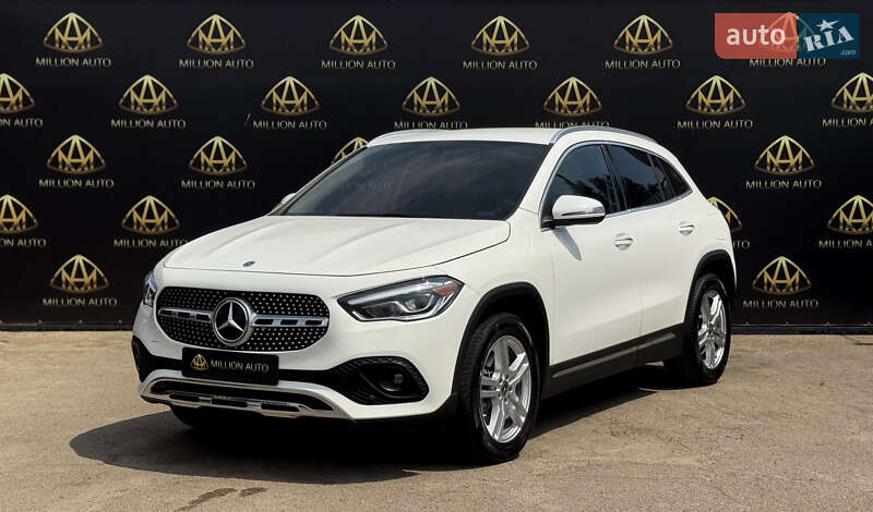 Позашляховик / Кросовер Mercedes-Benz GLA-Class 2020 в Києві