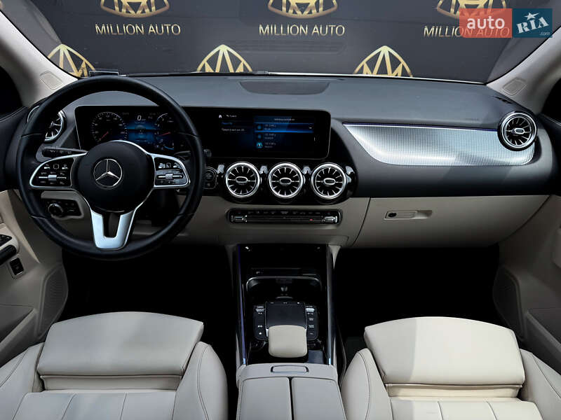 Позашляховик / Кросовер Mercedes-Benz GLA-Class 2020 в Києві