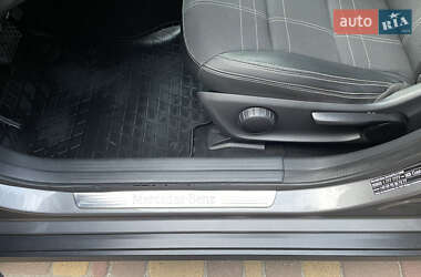 Внедорожник / Кроссовер Mercedes-Benz GLA-Class 2014 в 