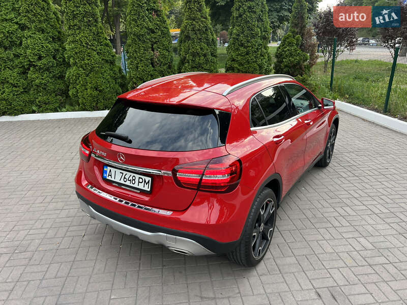 Внедорожник / Кроссовер Mercedes-Benz GLA-Class 2019 в Киеве