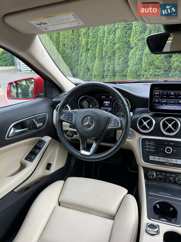 Внедорожник / Кроссовер Mercedes-Benz GLA-Class 2019 в Киеве