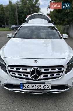 Позашляховик / Кросовер Mercedes-Benz GLA-Class 2019 в 