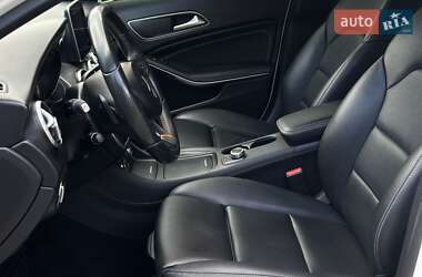 Внедорожник / Кроссовер Mercedes-Benz GLA-Class 2016 в 
