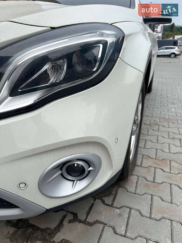 Внедорожник / Кроссовер Mercedes-Benz GLA-Class 2017 в Киеве