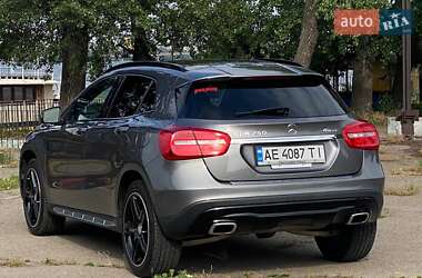 Внедорожник / Кроссовер Mercedes-Benz GLA-Class 2016 в 