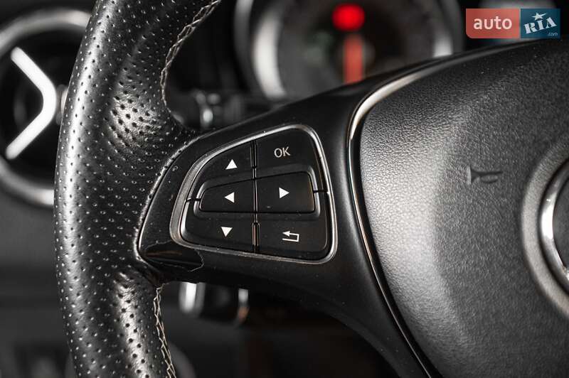 Внедорожник / Кроссовер Mercedes-Benz GLA-Class 2016 в Одессе фото 6 Внедорожник / Кроссовер Mercedes-Benz GLA-Class 2016 в Одессе