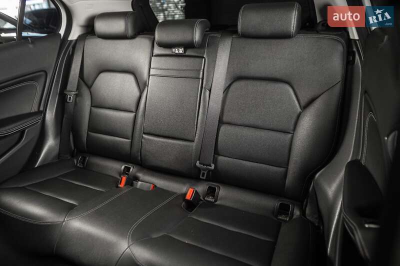 Внедорожник / Кроссовер Mercedes-Benz GLA-Class 2016 в Одессе фото 15 Внедорожник / Кроссовер Mercedes-Benz GLA-Class 2016 в Одессе