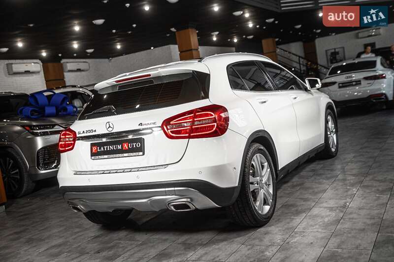 Внедорожник / Кроссовер Mercedes-Benz GLA-Class 2016 в Одессе фото 22 Внедорожник / Кроссовер Mercedes-Benz GLA-Class 2016 в Одессе