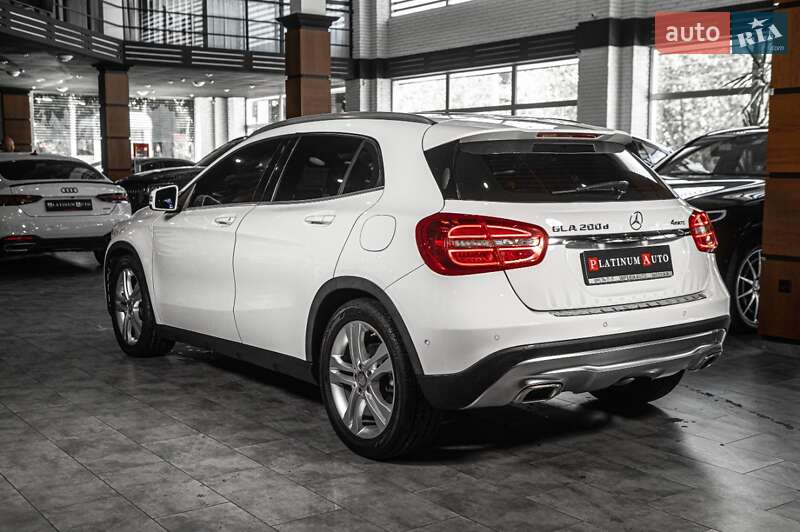 Внедорожник / Кроссовер Mercedes-Benz GLA-Class 2016 в Одессе фото 59 Внедорожник / Кроссовер Mercedes-Benz GLA-Class 2016 в Одессе