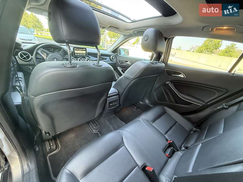 Позашляховик / Кросовер Mercedes-Benz GLA-Class 2014 в Мукачевому