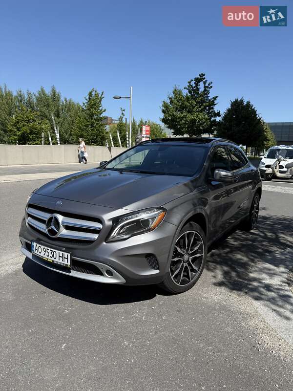 Внедорожник / Кроссовер Mercedes-Benz GLA-Class 2014 в 